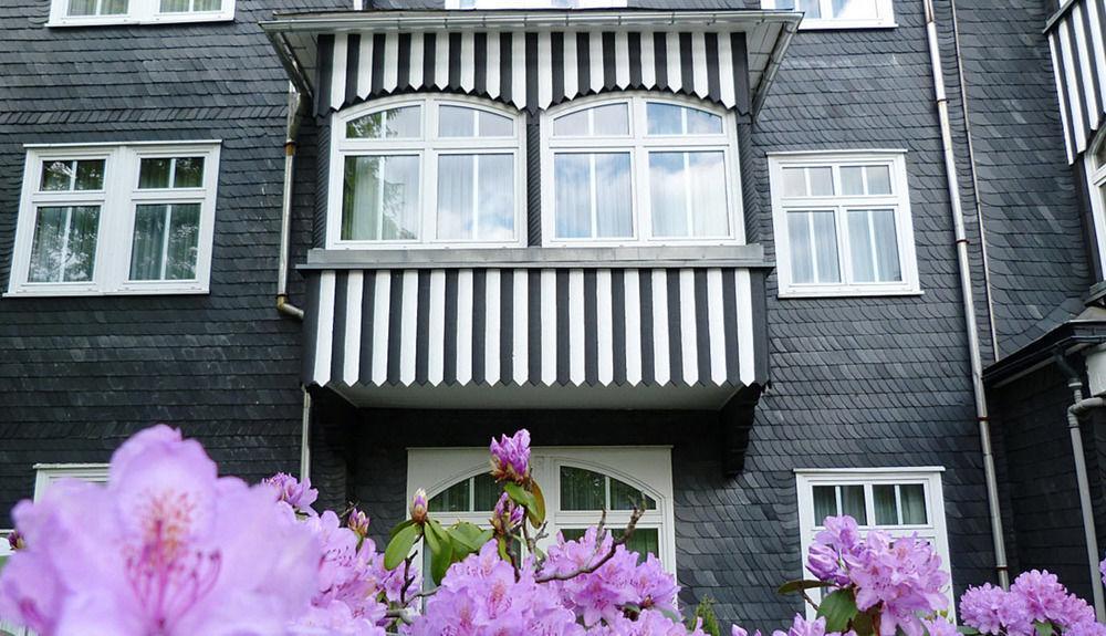 Hotel Schieferhof - Glaslust Neuhaus am Rennweg Exterior photo