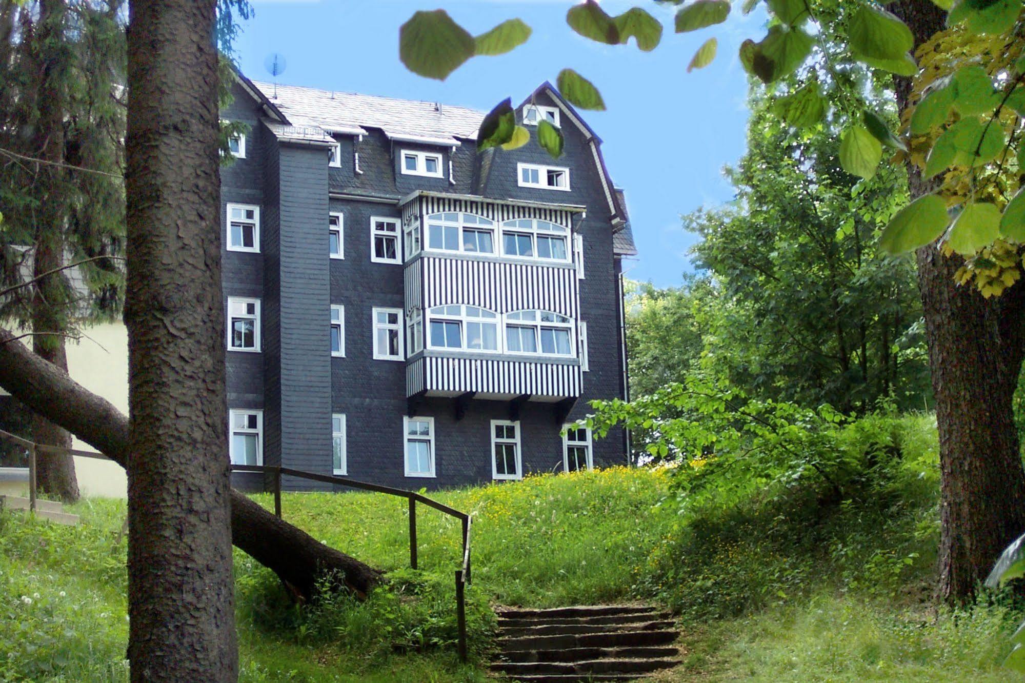 Hotel Schieferhof - Glaslust Neuhaus am Rennweg Exterior photo